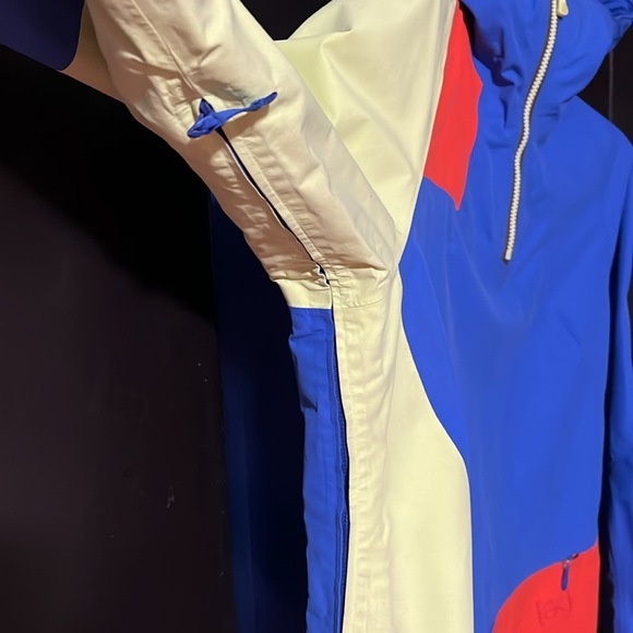 Burton AK Gore-TEX Outer Shell - Picture 5 of 12